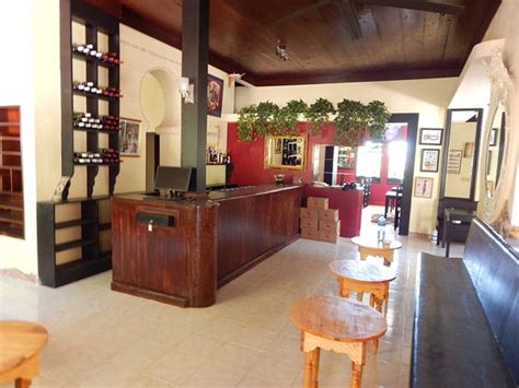 L'ESTAMINET, Petionville - Restaurant Reviews, Photos & Phone Number - Tripadvisor