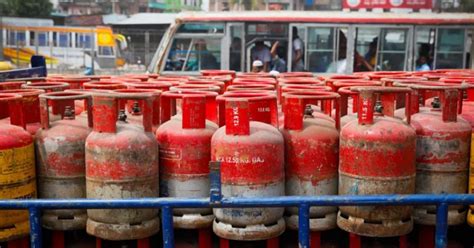 Petrobangla reels from 10,000C unpaid bills