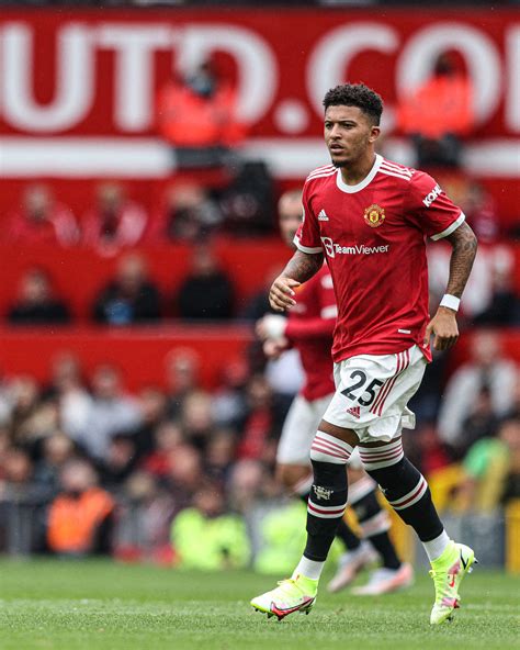 Jadon Sancho Makes His Manchester United Debut 🔴 | Scrolller