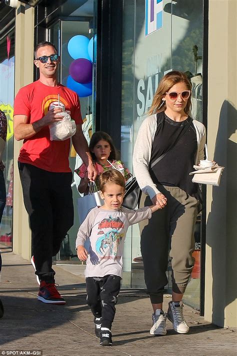 Sarah Michelle Gellar and Freddie Prinze Jr treat their children to fro-yo in Santa Monica ...