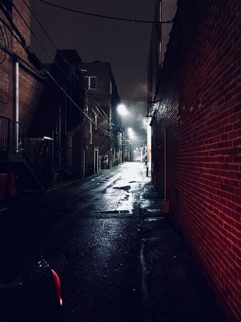 Pin by Vinnie Honda on Inspiration Pictures | Alleyway, City aesthetic, Dark photography