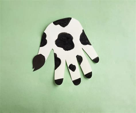 Handprint Cow Papercraft - Frosting and Glue Easy Desserts and Kid Crafts