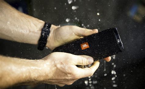 JBL Flip 4 Waterproof Speaker » Gadget Flow