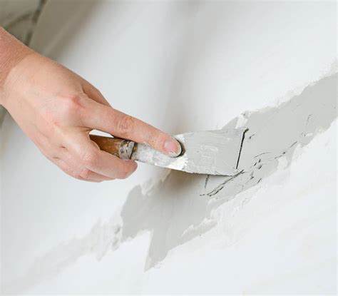 Repairing Cracks in Walls and Ceilings | The Money Pit