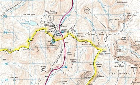 Photographs, route descriptions and maps of Glenshee and surrounding Munros in the Eastern ...