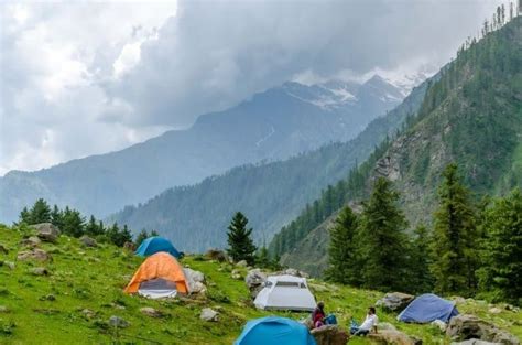 Kheerganga Trek - Happy Holidayers