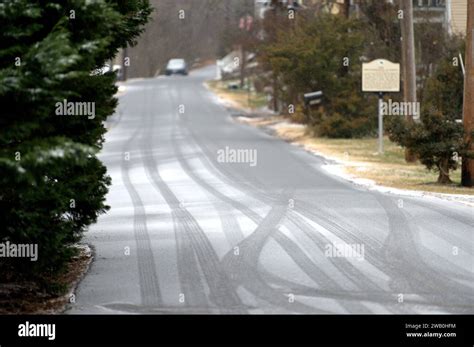 UNITED STATES: 01-06-2023: So much for salting the roads!!. The big ...