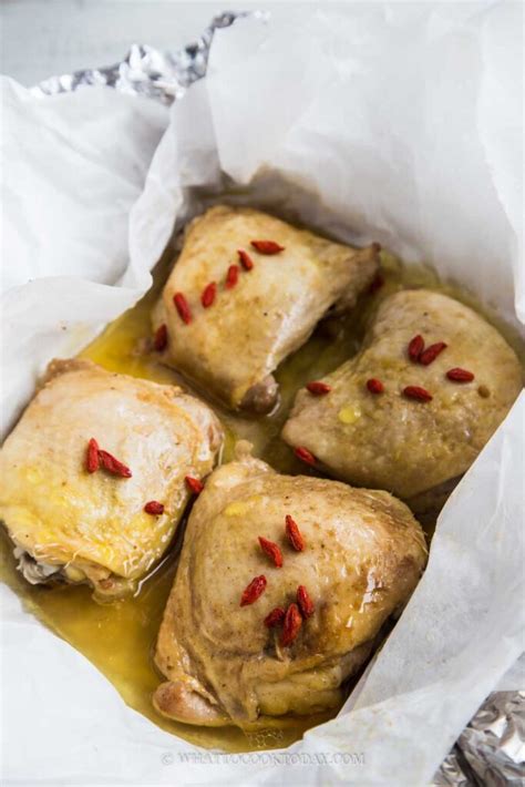 Easy Hakka Salt-Baked/Steamed Chicken (Ipoh-style)