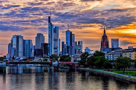 Fondos de Pantalla Alemania Rascacielos Ríos Cielo Fráncfort del Meno Noche Ciudades descargar ...