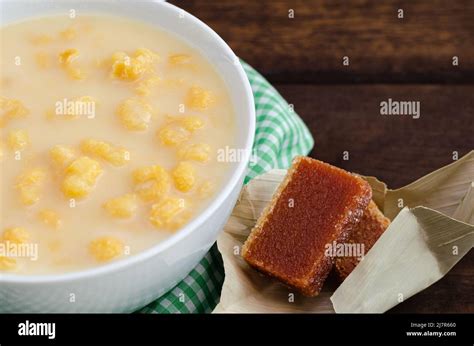 Traditional street food colombia hi-res stock photography and images ...