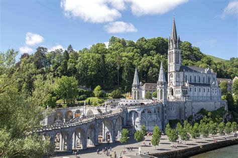 Kilmore Diocesan Lourdes Pilgrimage - Joe Walsh Tours