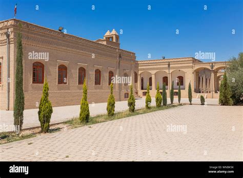 Zoroastrians hi-res stock photography and images - Alamy