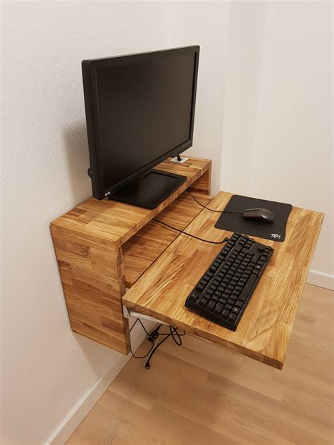 Larger VR play area - DIY wall mounted folding computer table | Rustic computer desk, Computer ...