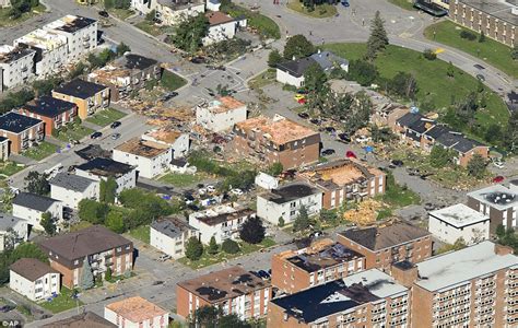 Tornado rips through Canada's capital leaving five hospitalized | Daily Mail Online