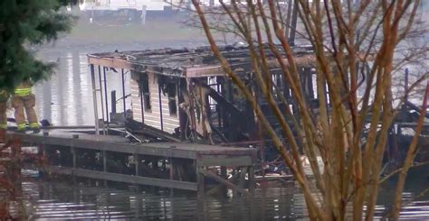 8 Dead, 35 Boats Destroyed in Alabama Dock Fire