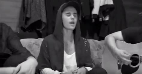 Justin Bieber's Acoustic Version of "Sorry" Video | POPSUGAR Entertainment