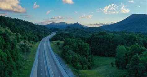 30 Best Songs About Tennessee (Volunteer State Playlist)