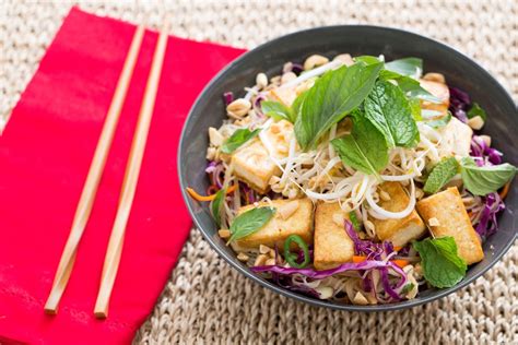 Recipe: Vegetarian Bun Cha with Seared Tofu - Blue Apron