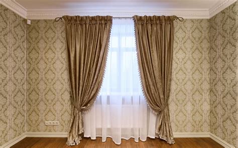 Best Types of Curtain Fabrics and Their Prices in Pakistan | Zameen Blog