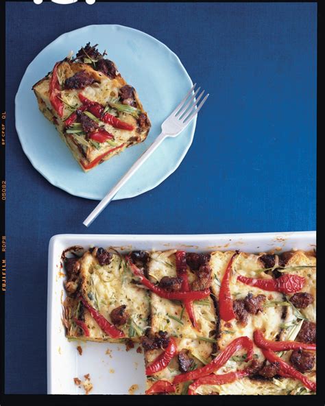Sausage, Fontina, and Bell Pepper Strata | Epicurious