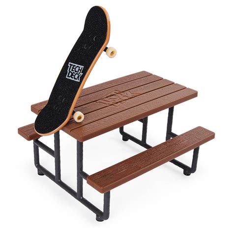 Tech Deck Street Hits Blind Skateboard & Picnic Table