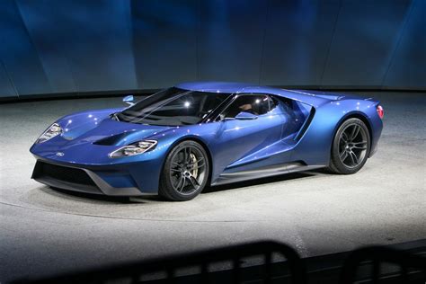 Ford Unveils 600+ HP Twin-Turbo EcoBoost V6 GT Supercar at Detroit Auto Show - OnAllCylinders