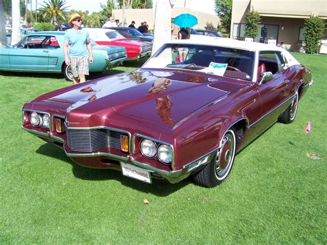 Thunderbird car 1970 - pastorplatform