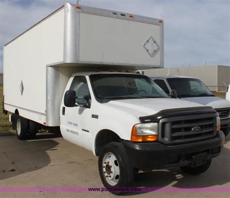 1999 Ford F550 Super Duty box truck in Emporia, KS | Item E8219 sold | Purple Wave