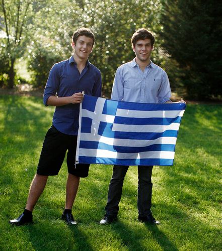 Greek-Americans Struggle With Response to Fiscal Crisis - The New York Times