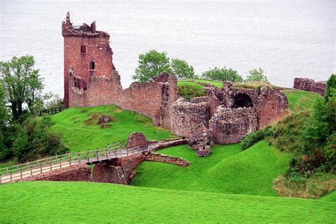 Urquhart Castle Ruins Photograph by Douglas Taylor | Fine Art America