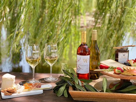 Wine & Cheese Pairing Guide - Wolfe Heights Winery & Event Center