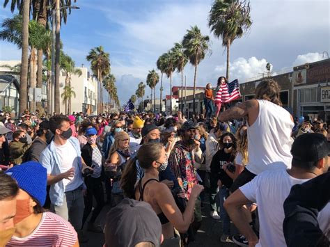 Venice Beach Reacts To Projected Biden Win With Dance Party | Venice ...