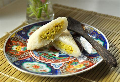 Lemper recipe - Indonesian sticky rice snack - PisangSusu.com