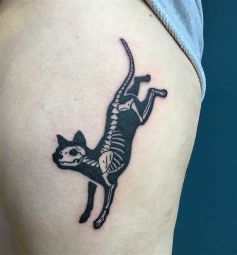 Skeleton cat done by Jessica at Smokin' Aces in Cold Lake, Alberta : r ...