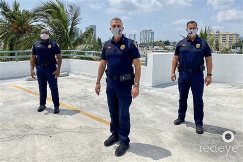 #WRECares Donates Miami Marlins Face Masks to the Miami Beach Police ...