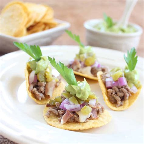 Mini Tacos with Avocado Cream Sauce