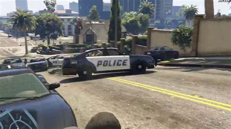 GTA V Gameplay - Cop fight - 2016 06 08 • Tarantulo.lt