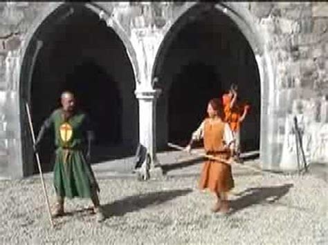 Quarterstaff fight - YouTube