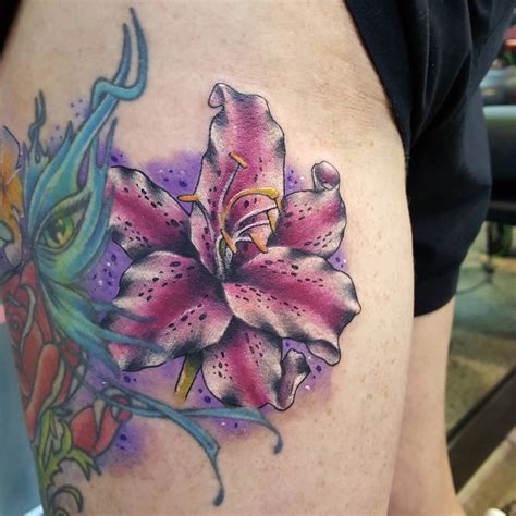 80+ Lily Flower Tattoo Designs & Meaning - Tenderness & Luck (2019)