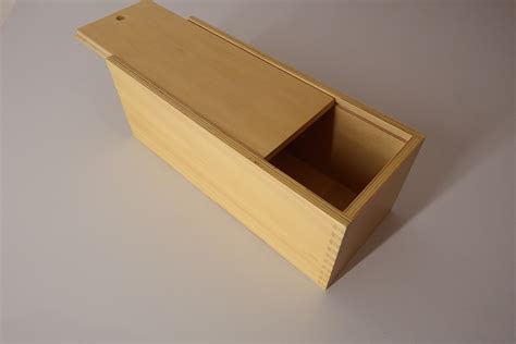 wooden box with sliding lid (33 x 13 x 12 cm) | Montessori Pre-School Supplies