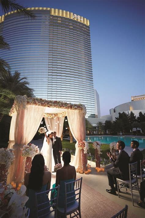 Lucky in Love — Your Las Vegas Themed Wedding | | TopWeddingSites.com