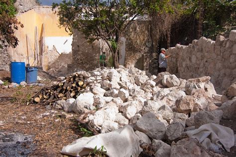 Rebuilding a Mamposteria Wall | Mérida Hideaway | Flickr