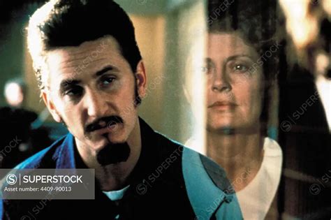 SUSAN SARANDON and SEAN PENN in DEAD MAN WALKING (1995), directed by TIM ROBBINS. - SuperStock