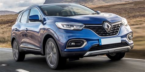 Renault Kadjar Review 2025 | Interior, Boot Space & Problems | Carwow