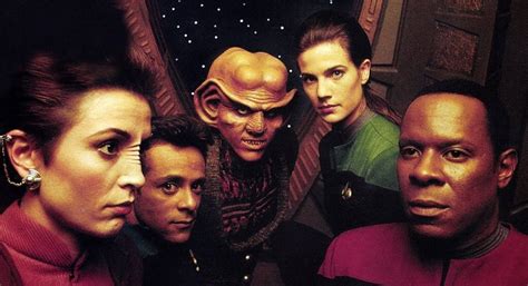 Trek Back: Revisiting the DS9 Pilot 'Emissary' at 28. – Trek Central