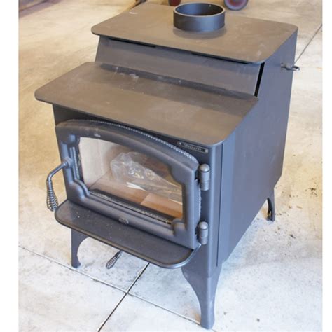 Lopi Endeavor Wood Burning Stove | EBTH