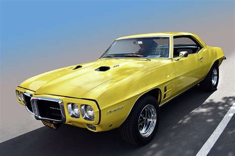 1969 Pontiac Firebird 400 American muscle shows perfectly at the Local ...
