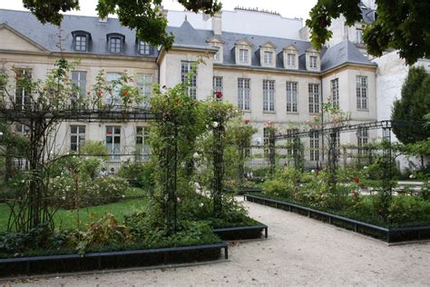 Paris Is Filled With Secret Gardens, You Just Have To Know Where To ...