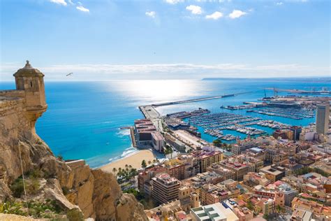 KLM expands routes to Spain, adds direct flights to Alicante