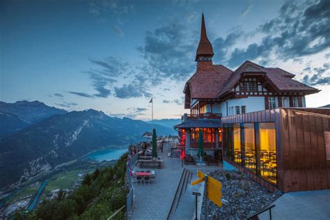 free ride with the Harder Kulm cable car / Berner Oberland Pass